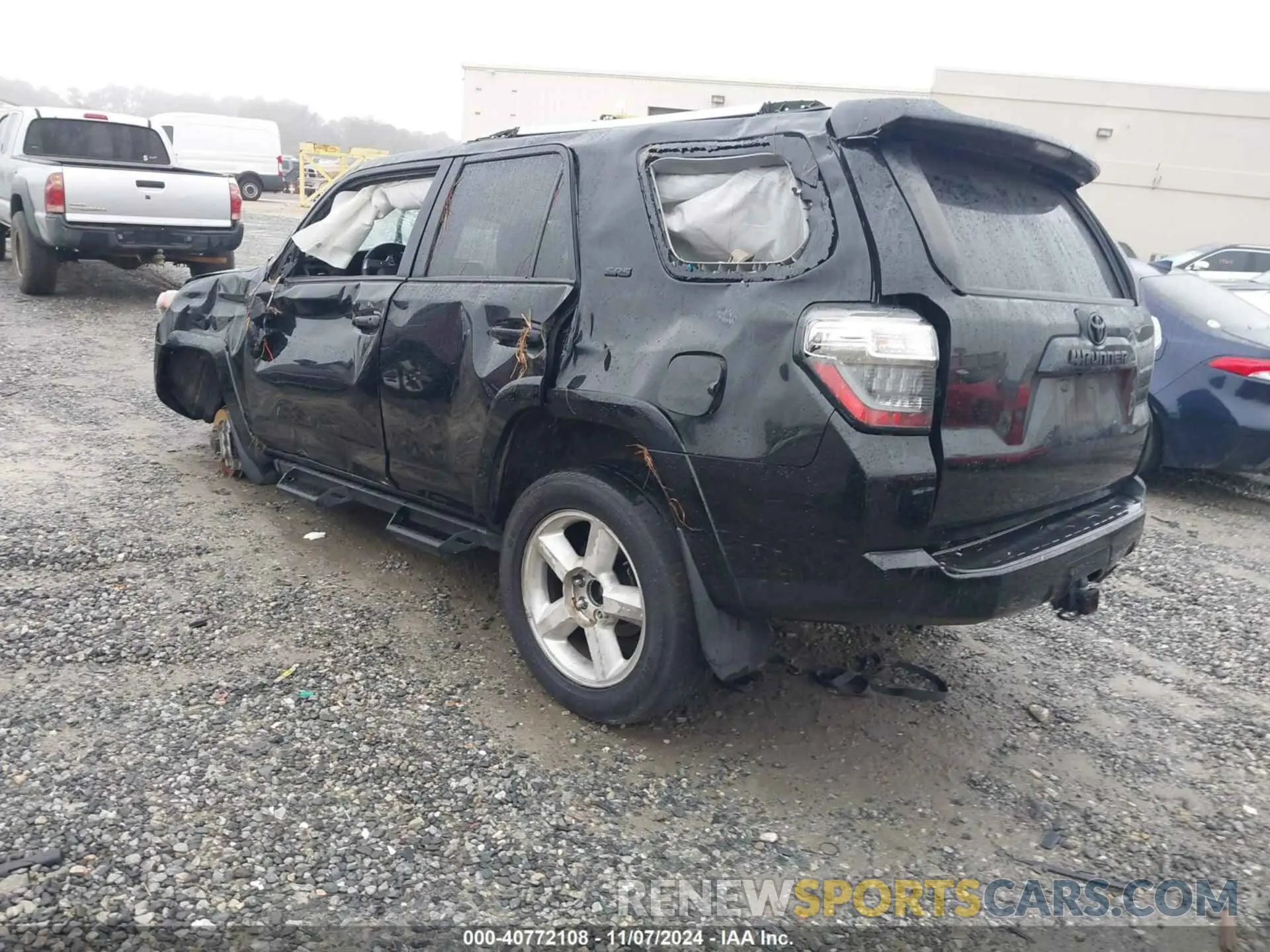 3 Photograph of a damaged car JTENU5JR4M5910209 TOYOTA 4RUNNER 2021