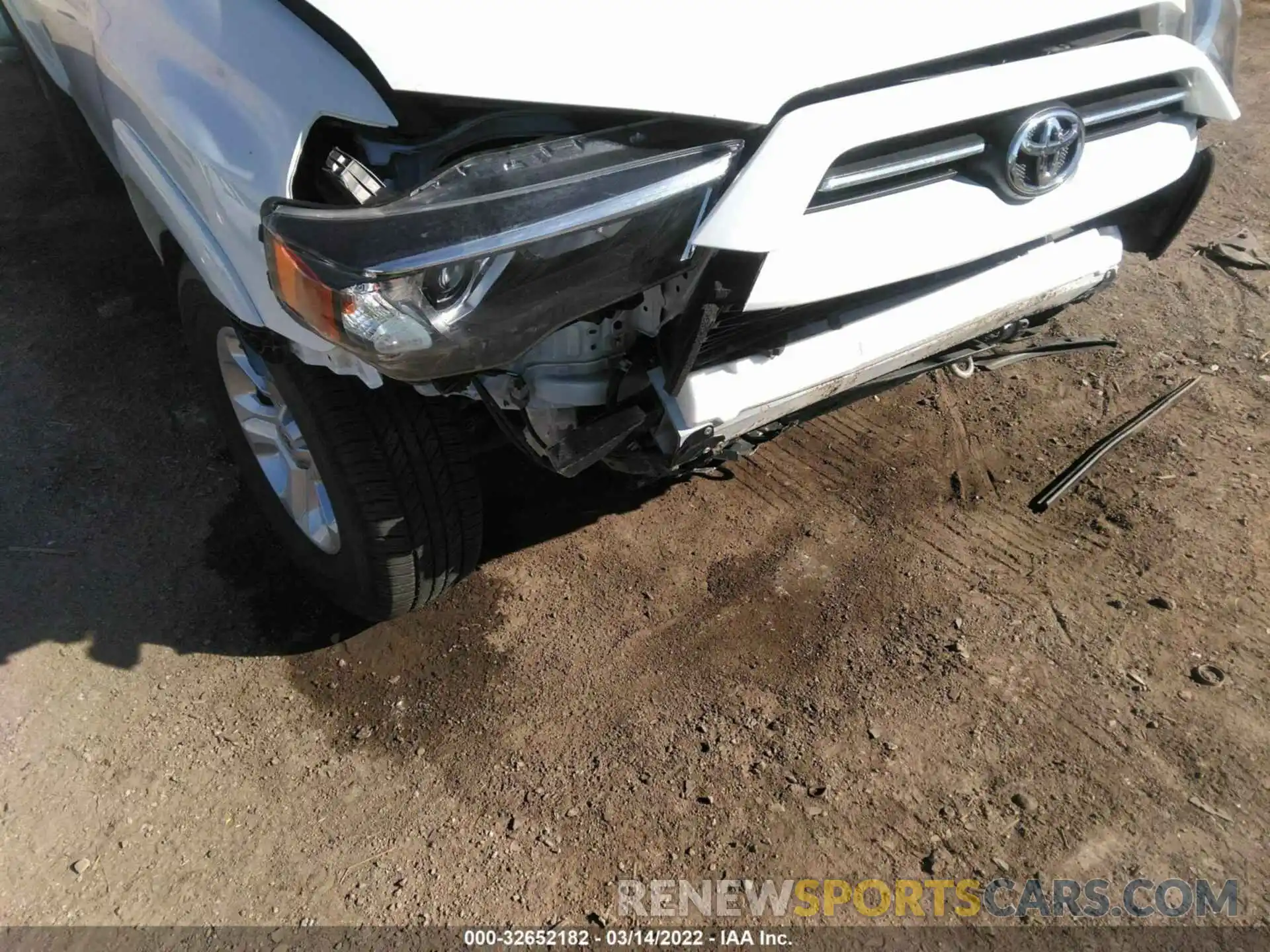 6 Photograph of a damaged car JTENU5JR5M5914995 TOYOTA 4RUNNER 2021