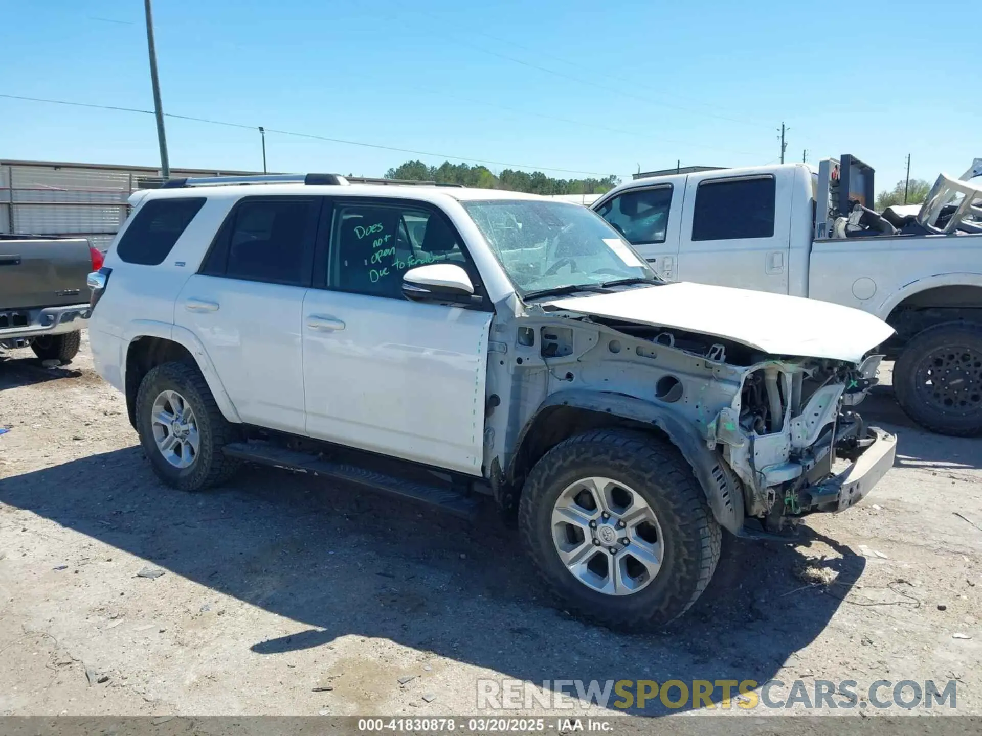 1 Photograph of a damaged car JTENU5JR5M5954431 TOYOTA 4RUNNER 2021
