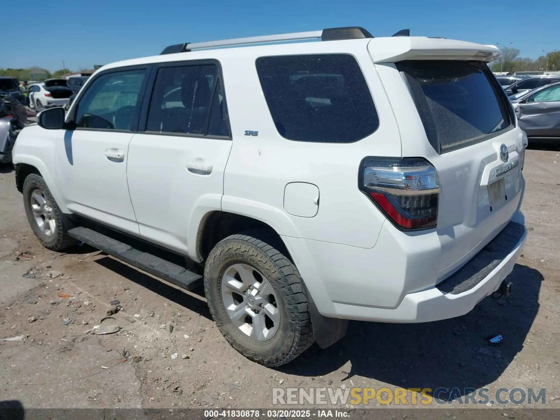 3 Photograph of a damaged car JTENU5JR5M5954431 TOYOTA 4RUNNER 2021