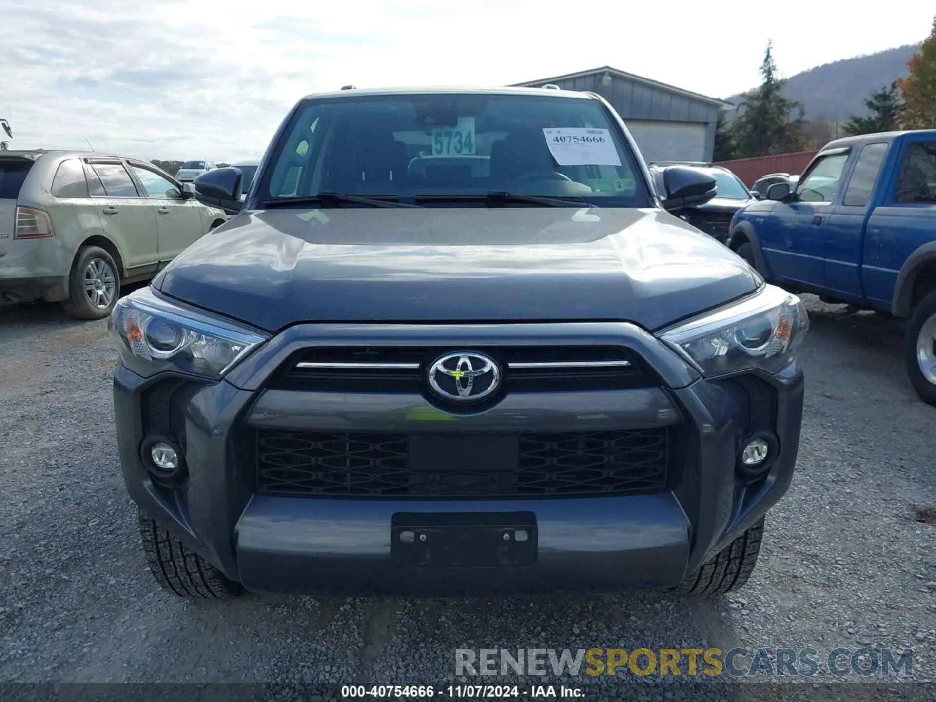 12 Photograph of a damaged car JTENU5JR6M5846545 TOYOTA 4RUNNER 2021