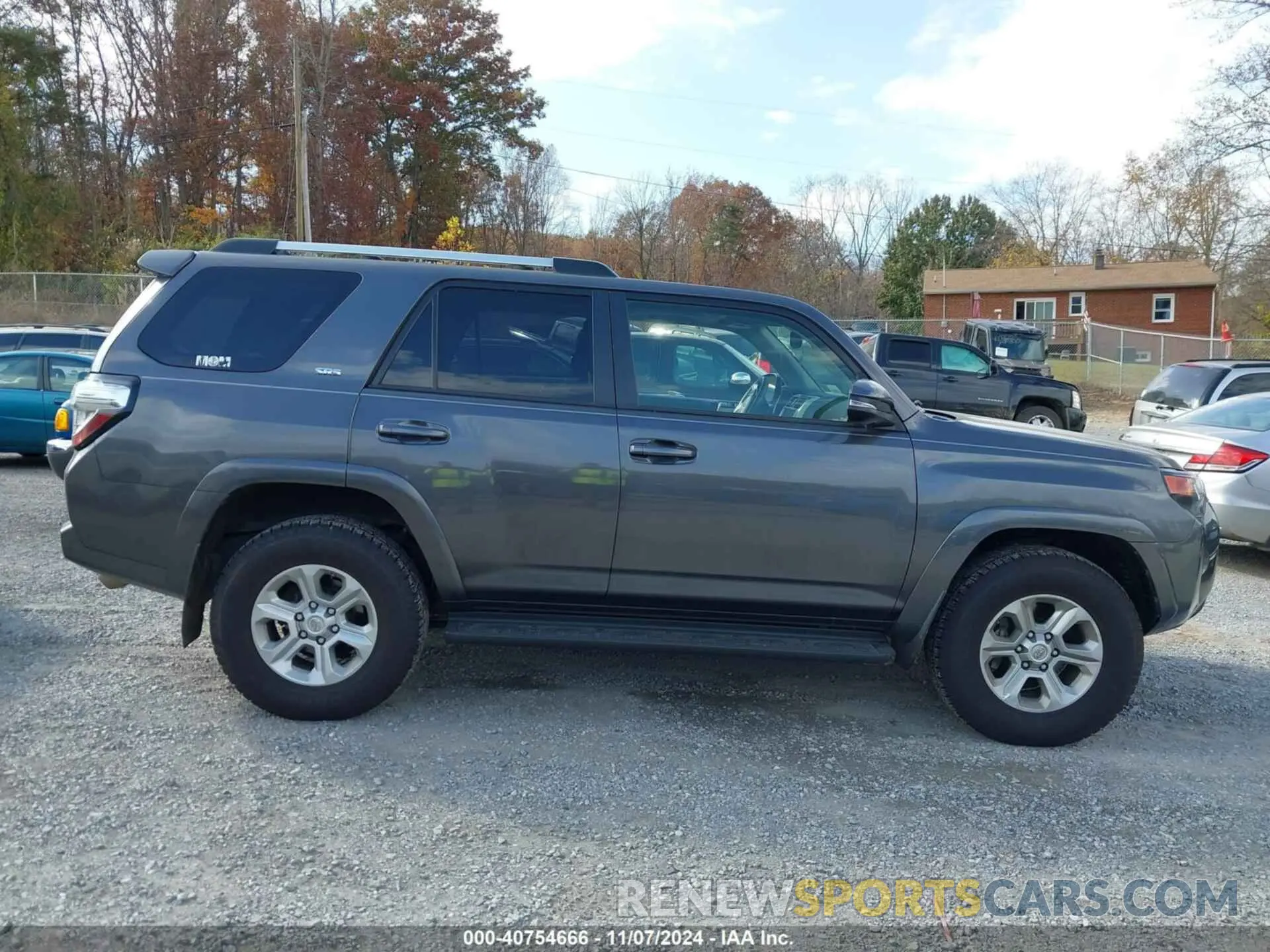 13 Photograph of a damaged car JTENU5JR6M5846545 TOYOTA 4RUNNER 2021