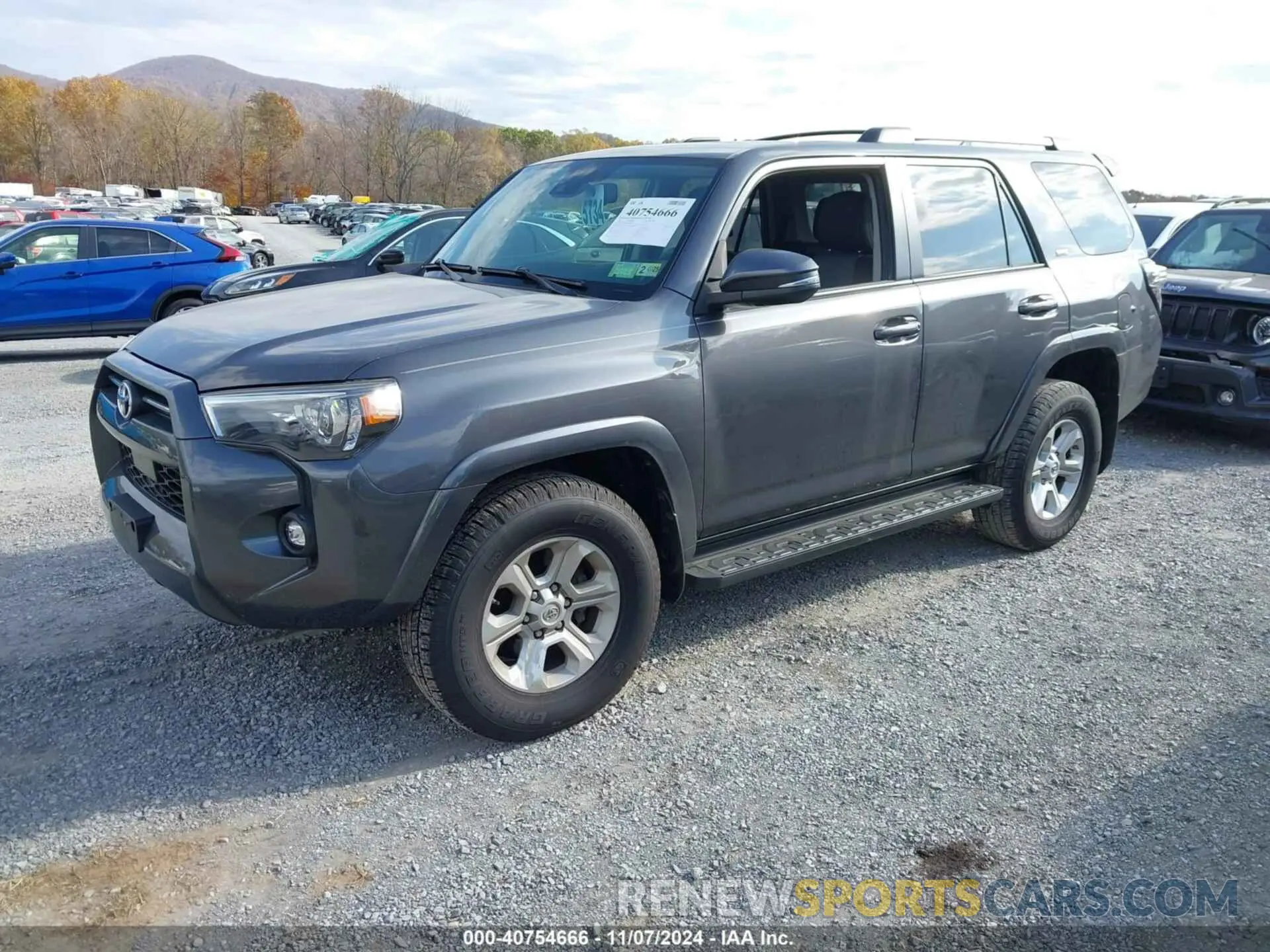 2 Photograph of a damaged car JTENU5JR6M5846545 TOYOTA 4RUNNER 2021