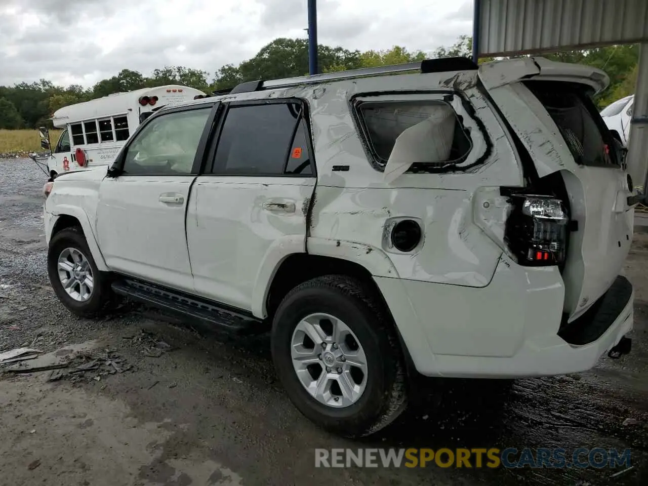 2 Photograph of a damaged car JTENU5JR6M5861045 TOYOTA 4RUNNER 2021