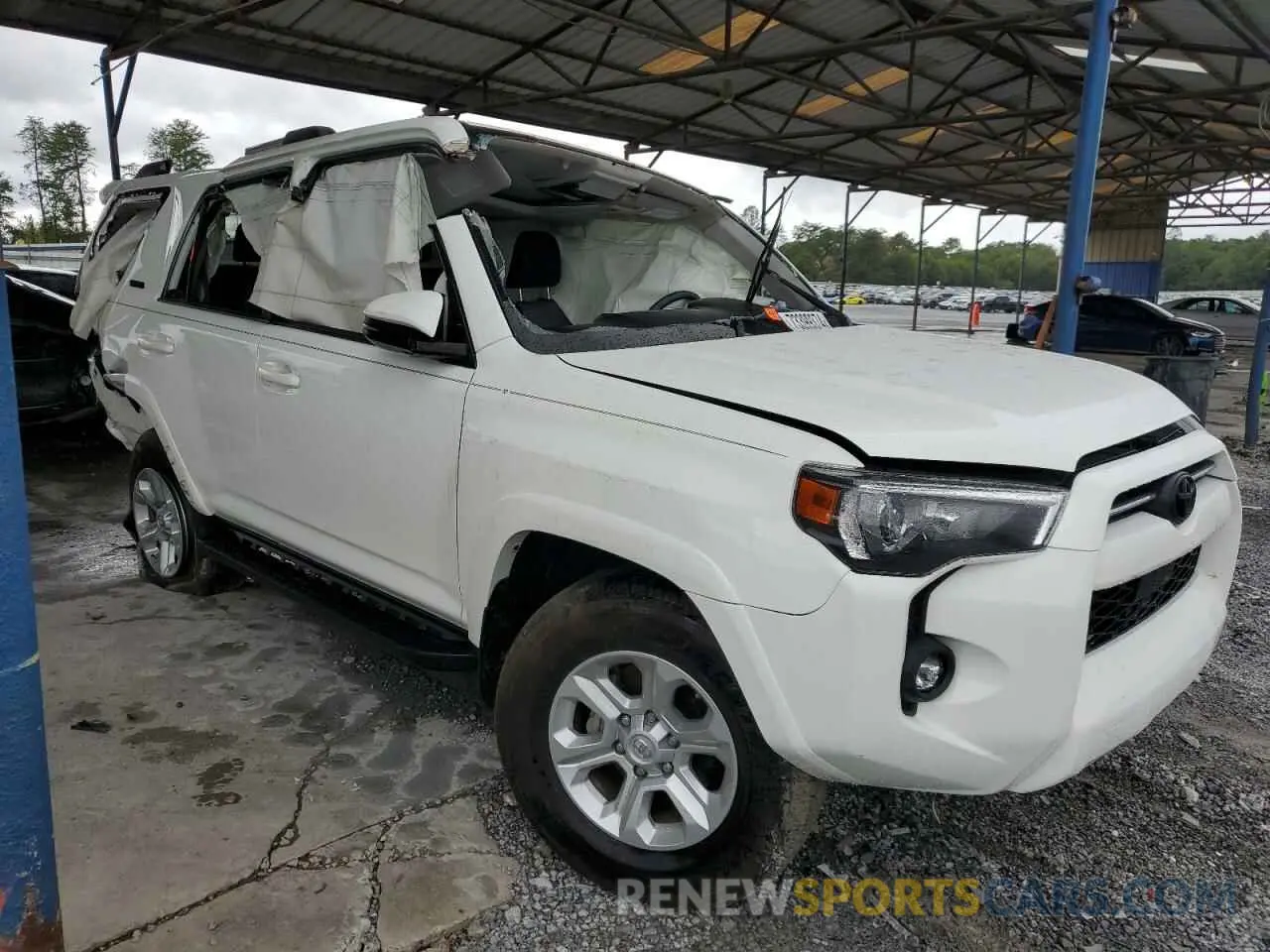 4 Photograph of a damaged car JTENU5JR6M5861045 TOYOTA 4RUNNER 2021