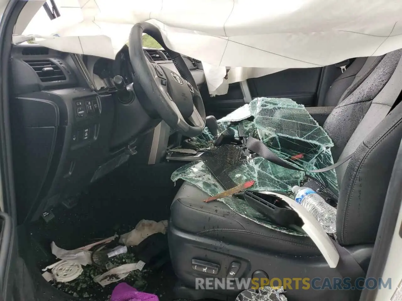 7 Photograph of a damaged car JTENU5JR6M5861045 TOYOTA 4RUNNER 2021
