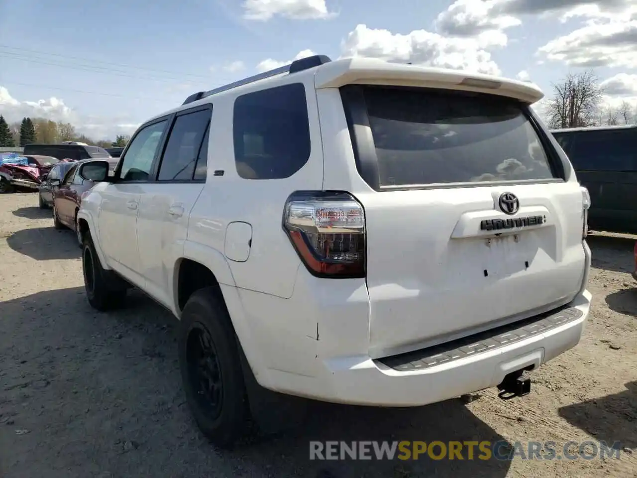 3 Photograph of a damaged car JTENU5JR6M5877682 TOYOTA 4RUNNER 2021