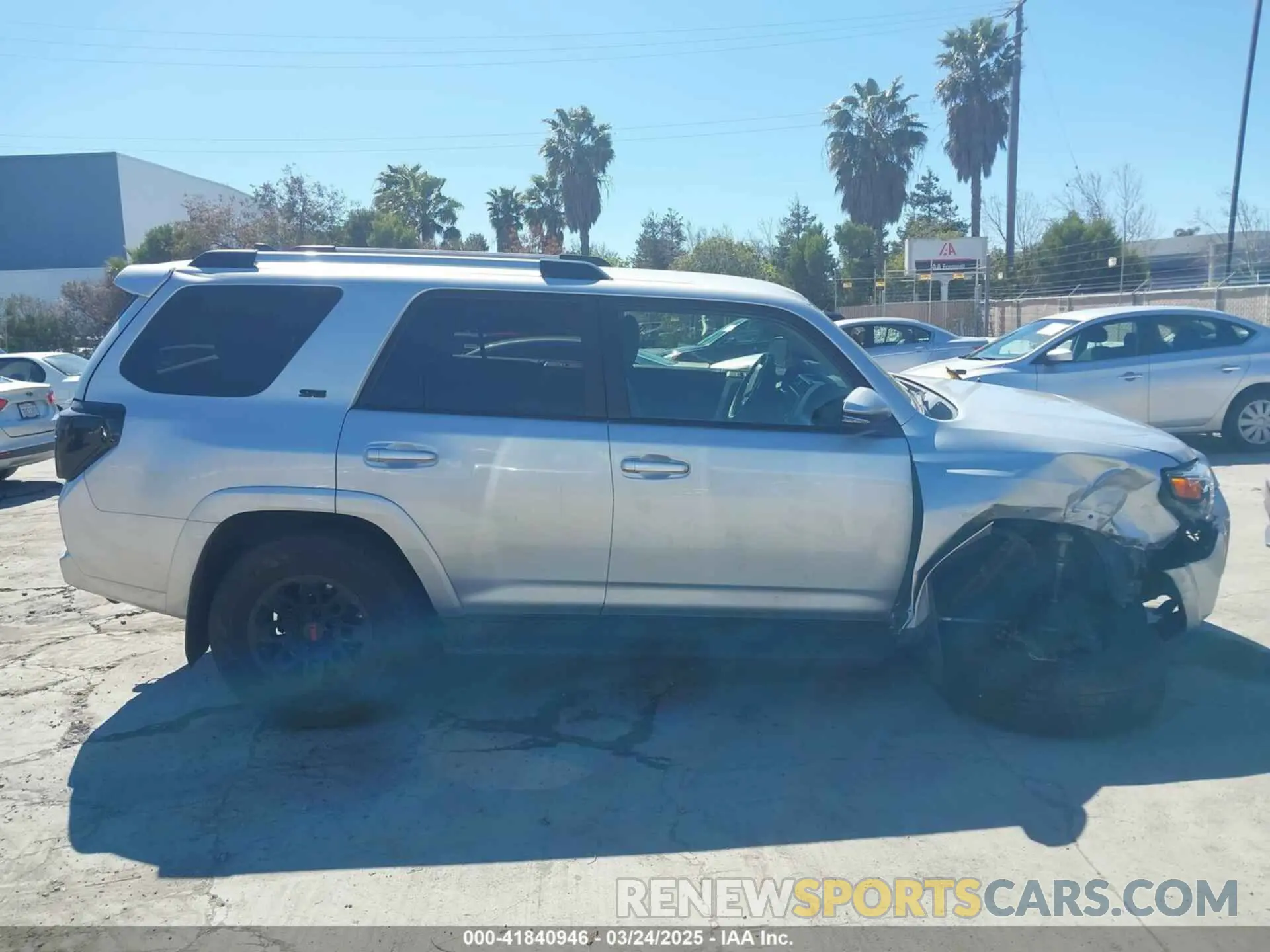 13 Photograph of a damaged car JTENU5JR6M5930932 TOYOTA 4RUNNER 2021