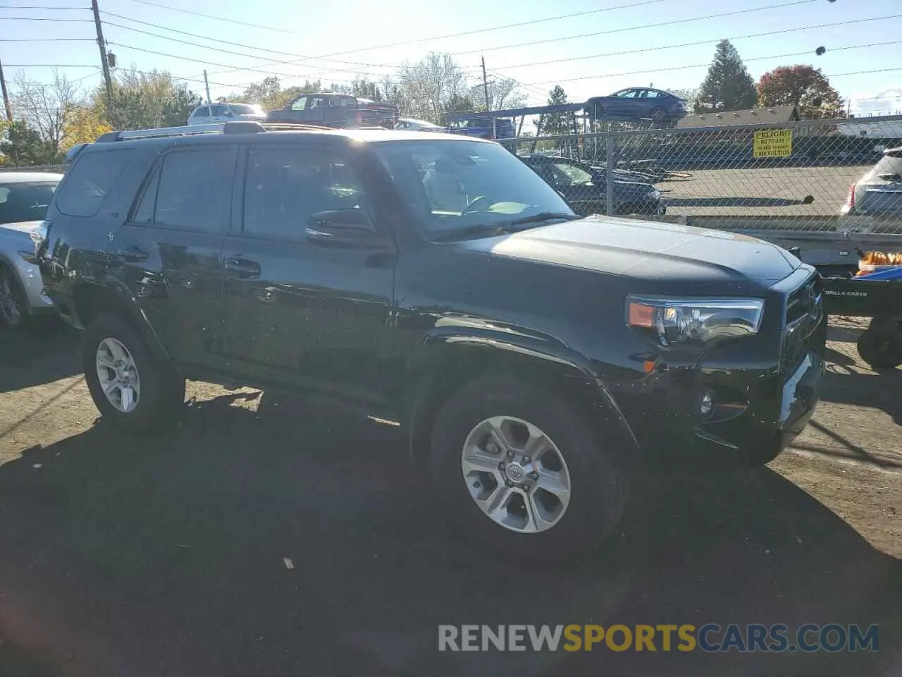4 Photograph of a damaged car JTENU5JR7M5861233 TOYOTA 4RUNNER 2021