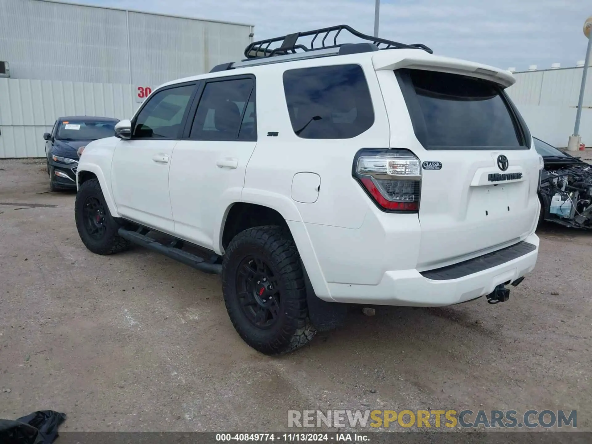 3 Photograph of a damaged car JTENU5JR7M5877853 TOYOTA 4RUNNER 2021