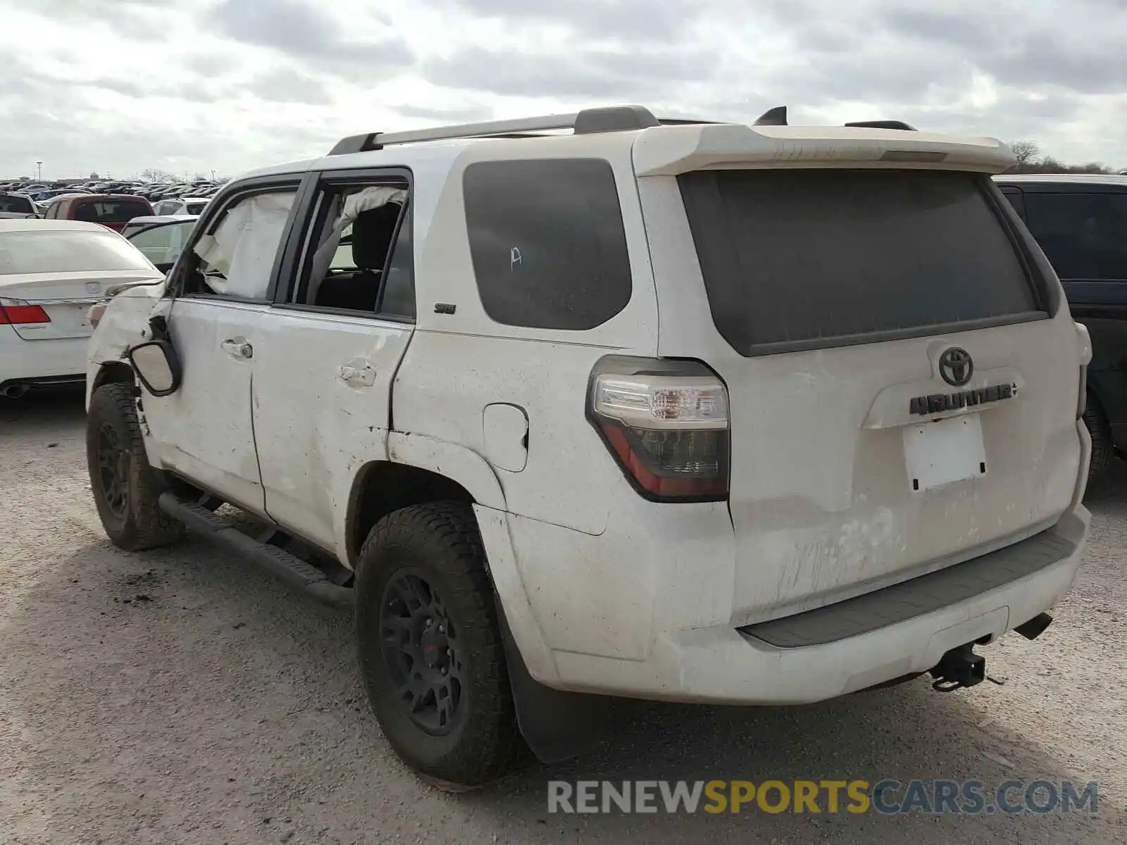 3 Photograph of a damaged car JTENU5JR7M5888657 TOYOTA 4RUNNER 2021