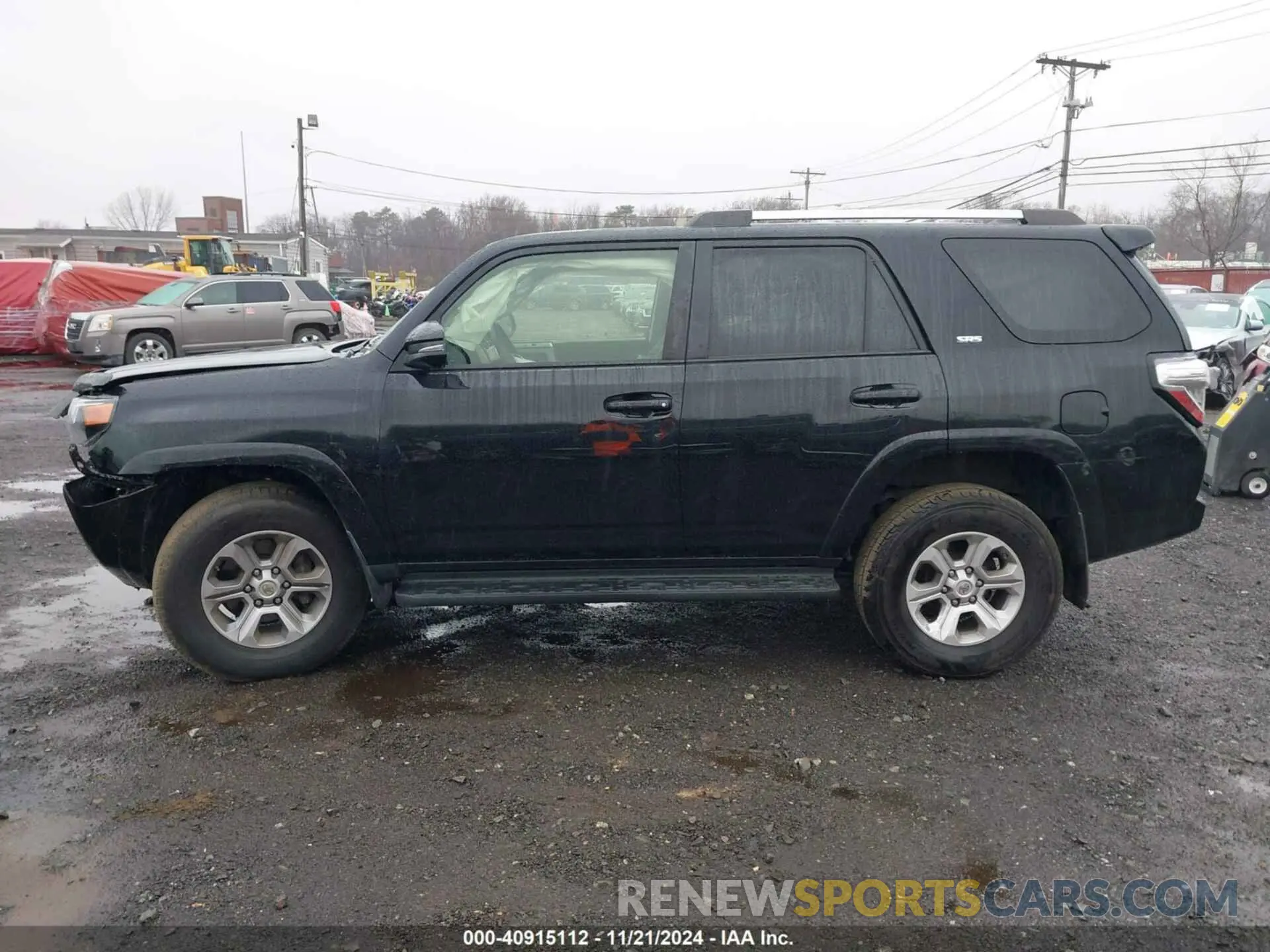 14 Photograph of a damaged car JTENU5JR7M5933452 TOYOTA 4RUNNER 2021