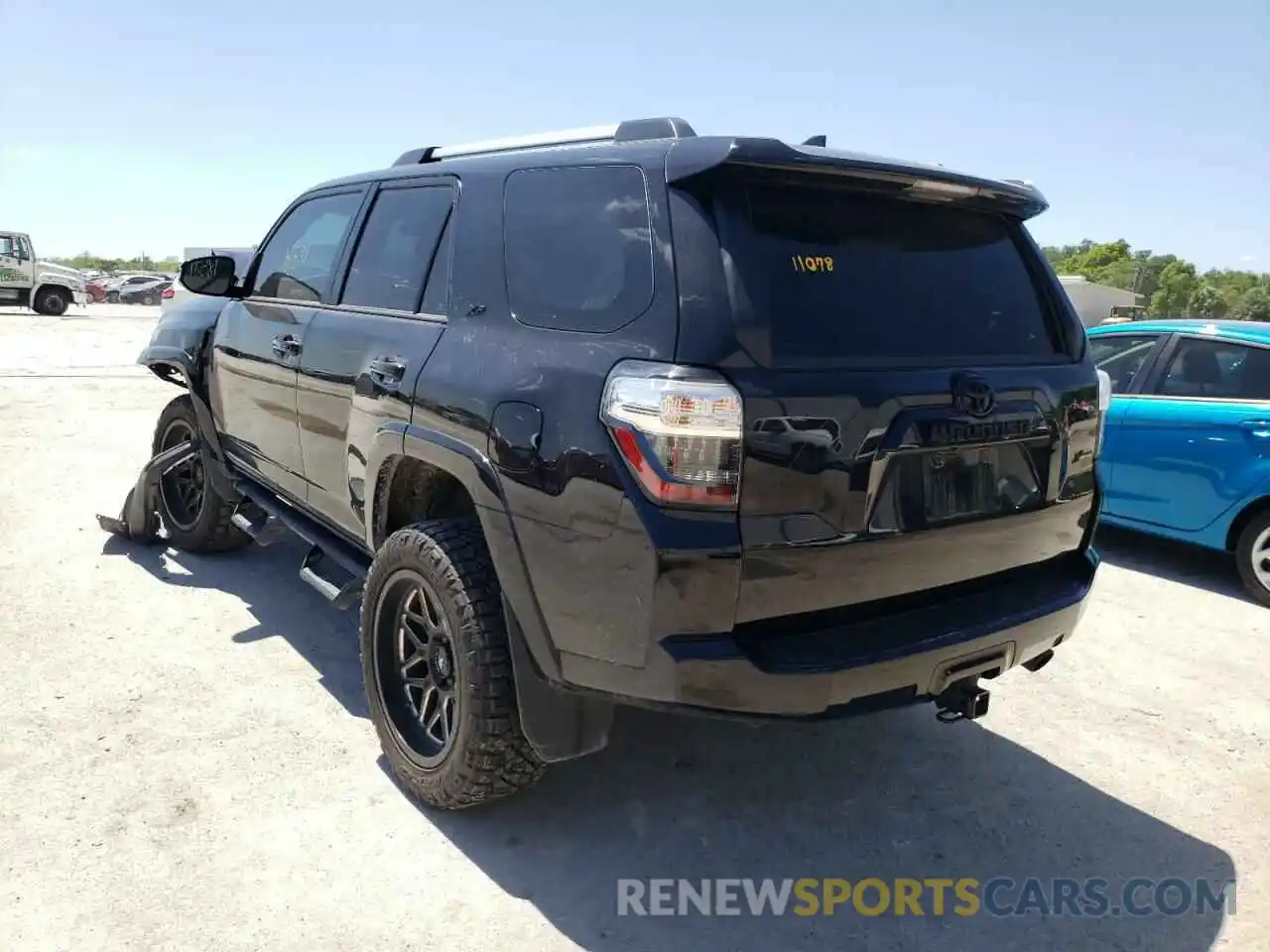 3 Photograph of a damaged car JTENU5JR7M5940983 TOYOTA 4RUNNER 2021