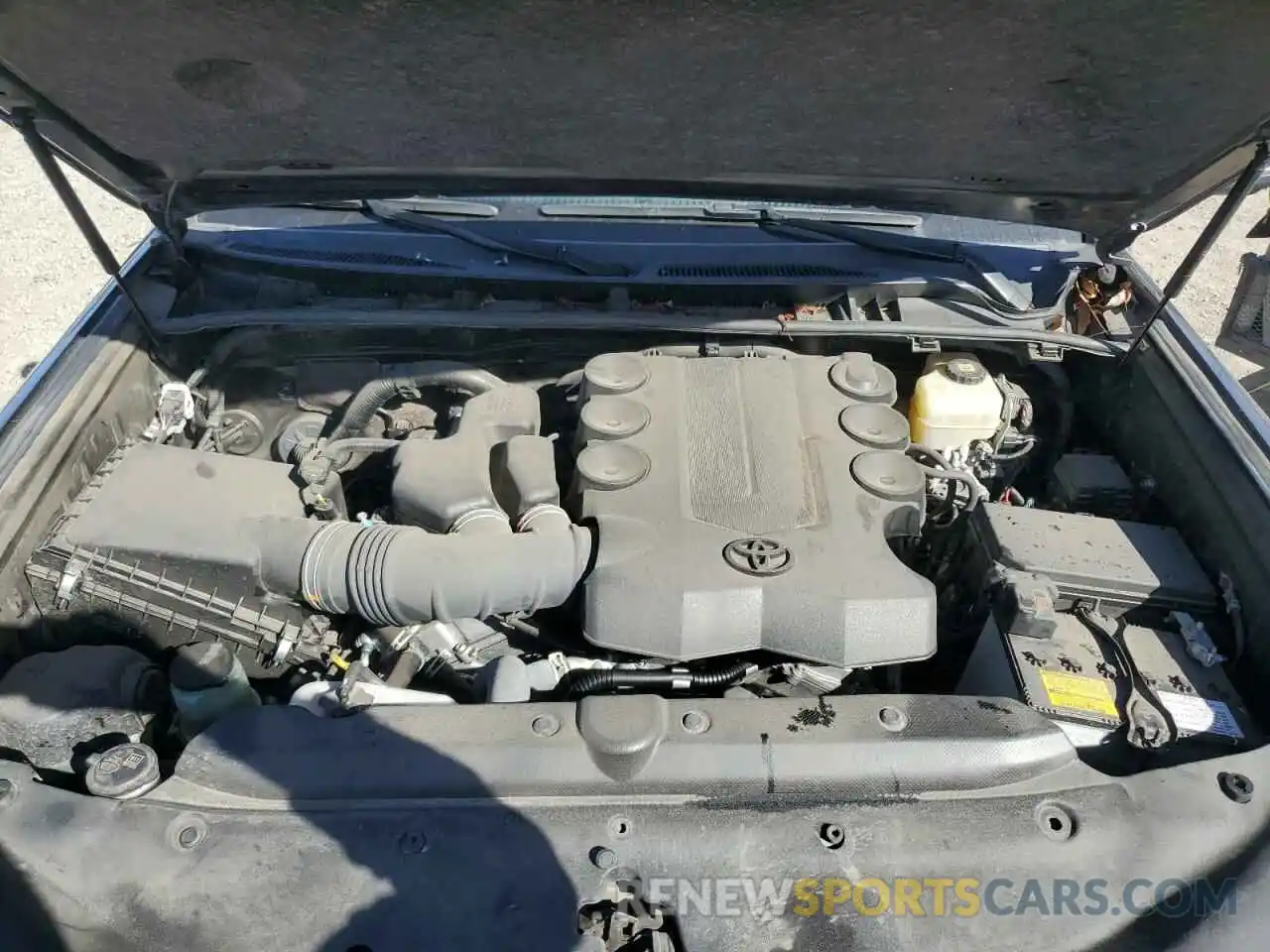 12 Photograph of a damaged car JTENU5JR8M5856414 TOYOTA 4RUNNER 2021