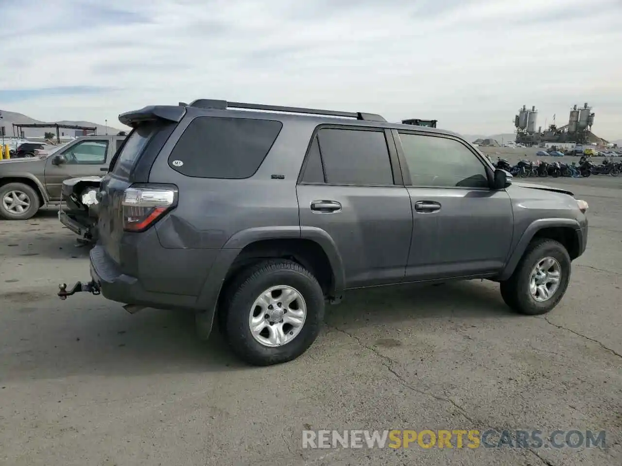 3 Photograph of a damaged car JTENU5JR8M5856414 TOYOTA 4RUNNER 2021