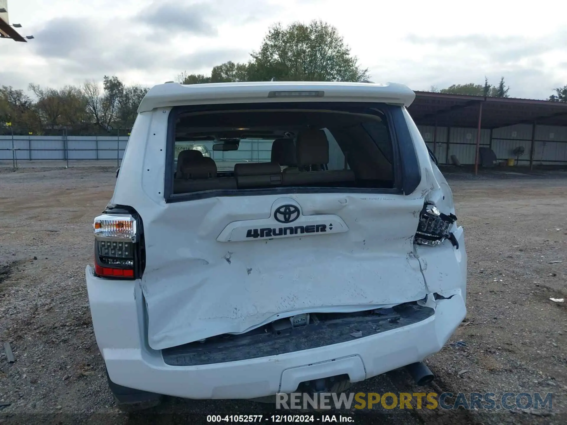 12 Photograph of a damaged car JTENU5JR8M5895911 TOYOTA 4RUNNER 2021