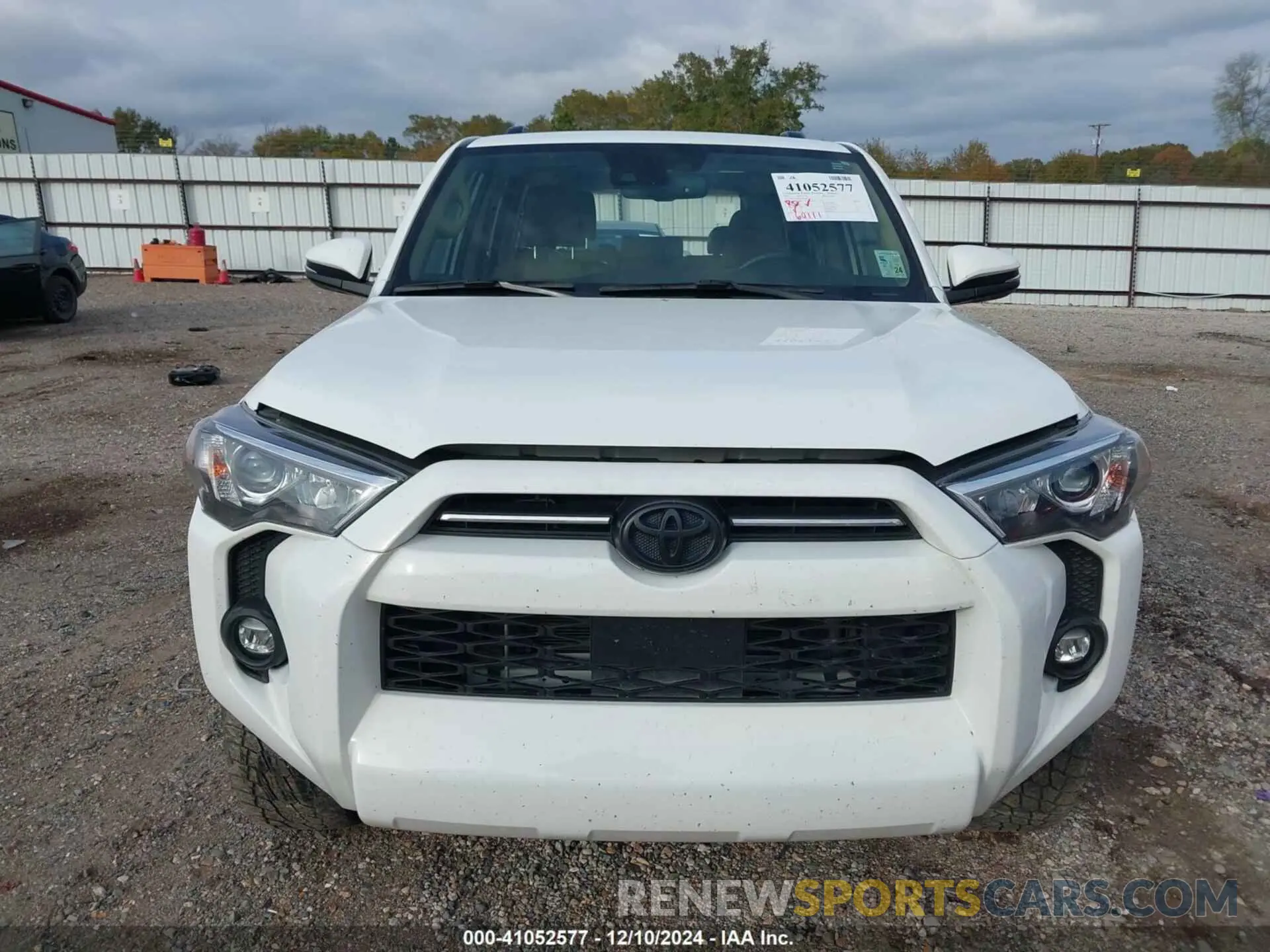 13 Photograph of a damaged car JTENU5JR8M5895911 TOYOTA 4RUNNER 2021