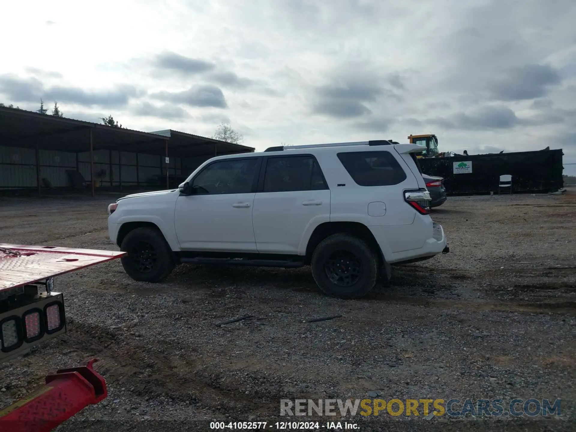 15 Photograph of a damaged car JTENU5JR8M5895911 TOYOTA 4RUNNER 2021