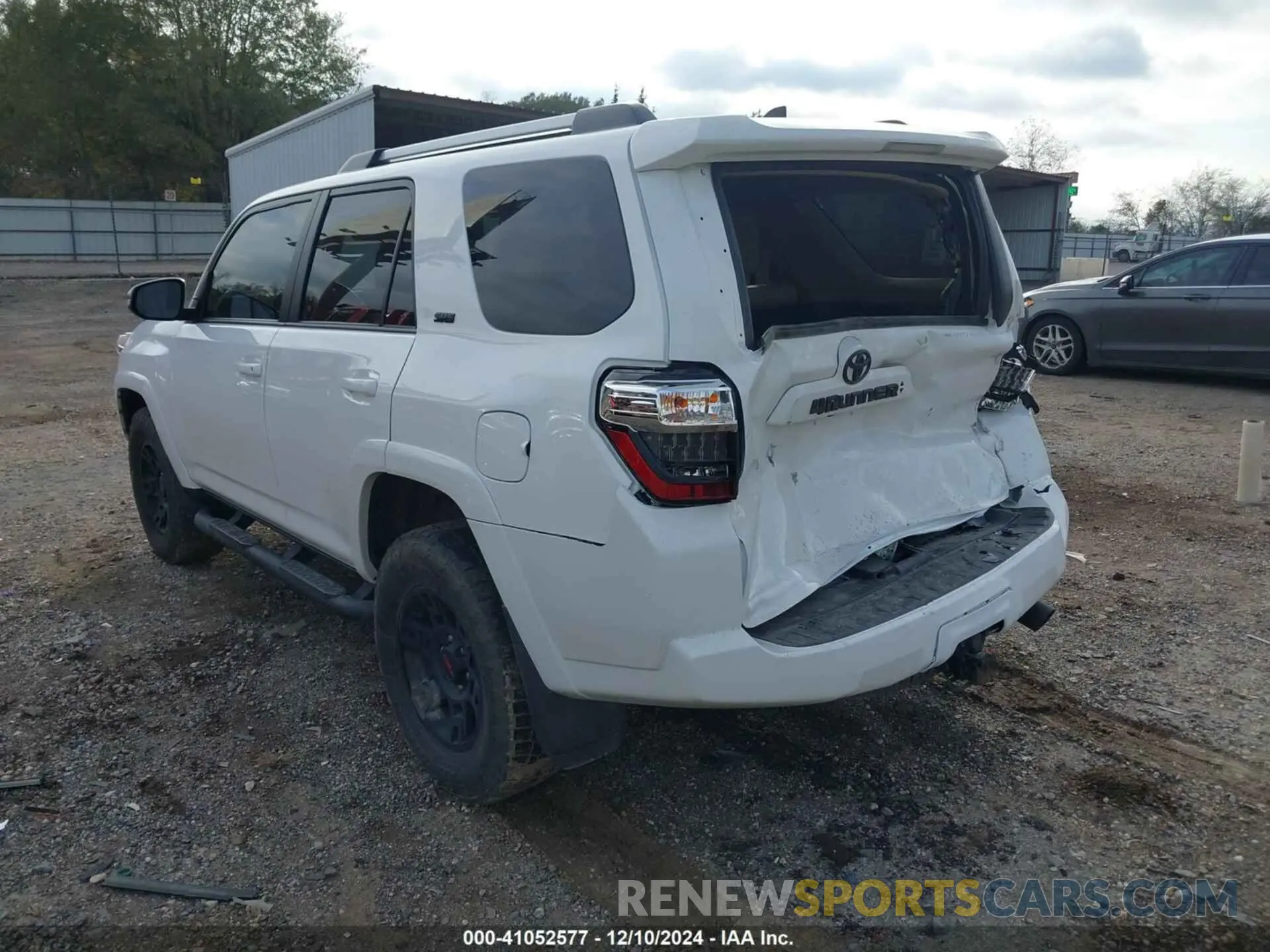 3 Photograph of a damaged car JTENU5JR8M5895911 TOYOTA 4RUNNER 2021