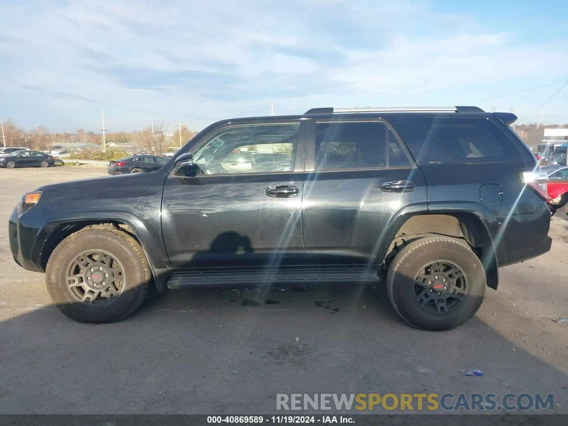 14 Photograph of a damaged car JTENU5JR8M5908270 TOYOTA 4RUNNER 2021