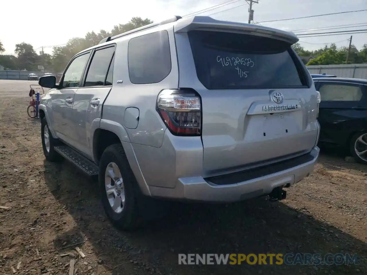 3 Photograph of a damaged car JTENU5JR8M5934349 TOYOTA 4RUNNER 2021