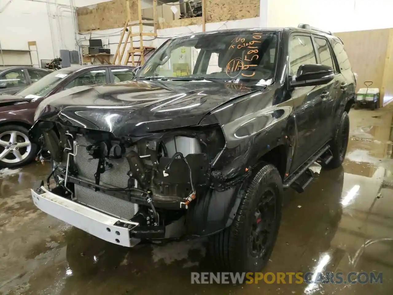 2 Photograph of a damaged car JTENU5JR8M5948610 TOYOTA 4RUNNER 2021