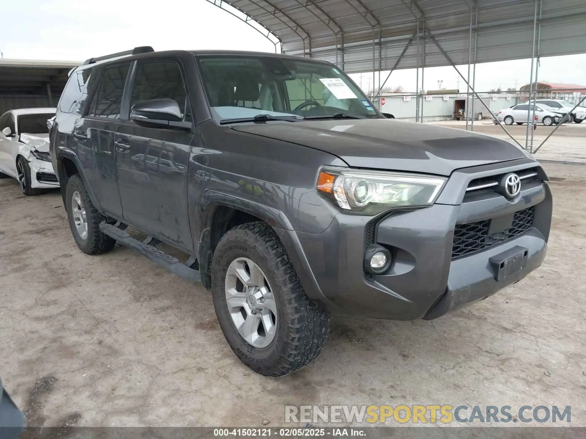 1 Photograph of a damaged car JTENU5JR9M5854073 TOYOTA 4RUNNER 2021