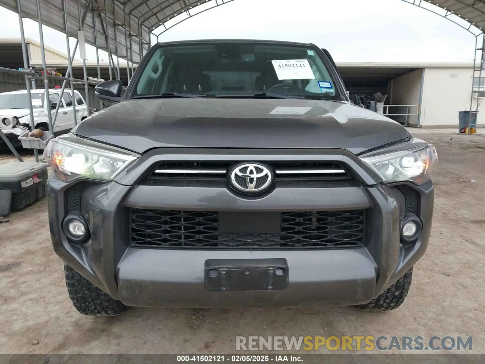 12 Photograph of a damaged car JTENU5JR9M5854073 TOYOTA 4RUNNER 2021