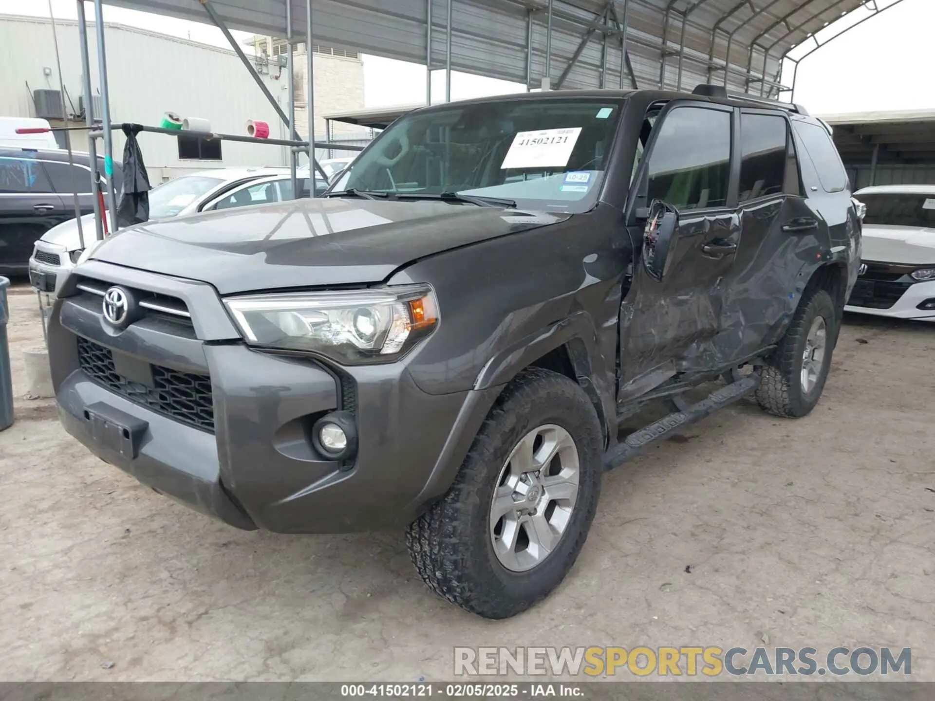 2 Photograph of a damaged car JTENU5JR9M5854073 TOYOTA 4RUNNER 2021