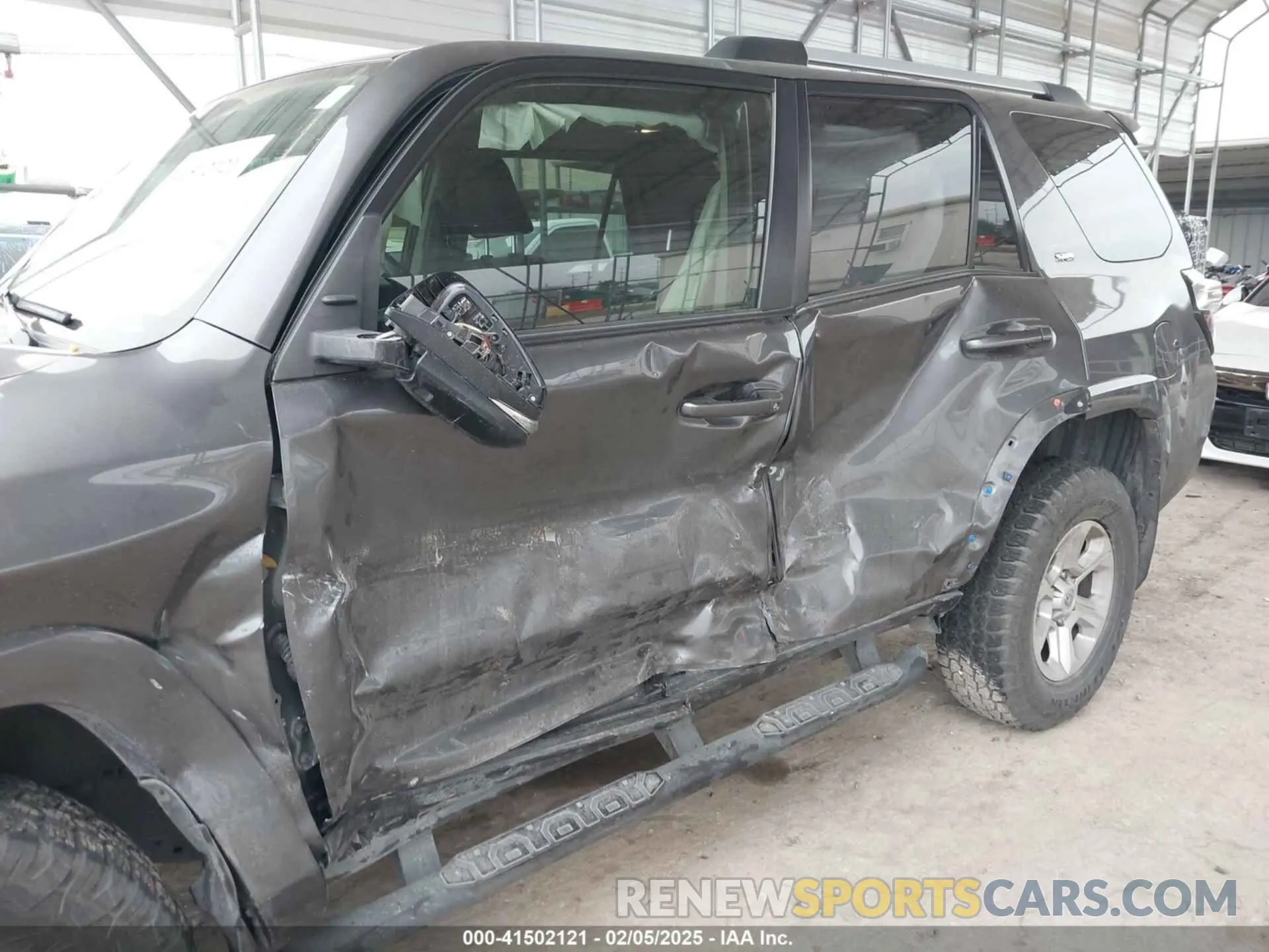 6 Photograph of a damaged car JTENU5JR9M5854073 TOYOTA 4RUNNER 2021