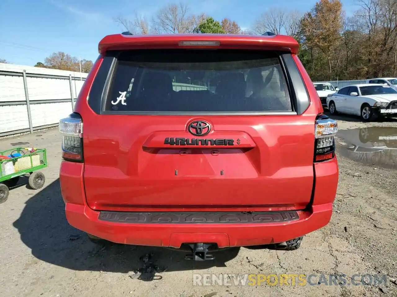 6 Photograph of a damaged car JTENU5JR9M5865462 TOYOTA 4RUNNER 2021