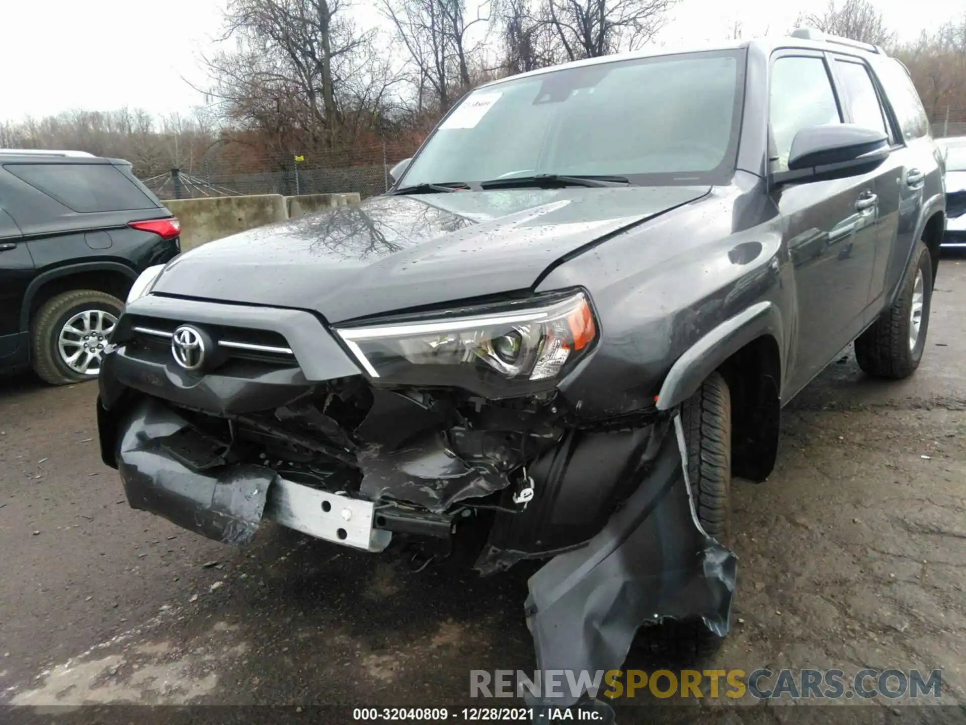 6 Photograph of a damaged car JTENU5JR9M5927779 TOYOTA 4RUNNER 2021