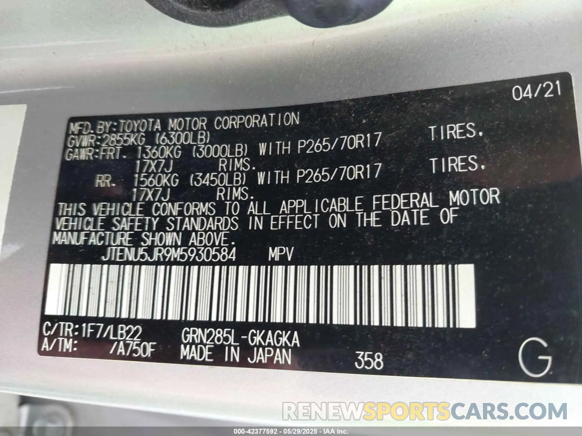 9 Photograph of a damaged car JTENU5JR9M5930584 TOYOTA 4RUNNER 2021