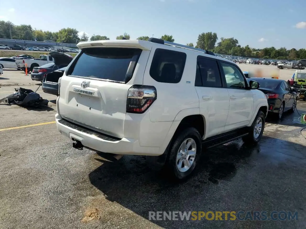3 Photograph of a damaged car JTENU5JR9M5930861 TOYOTA 4RUNNER 2021
