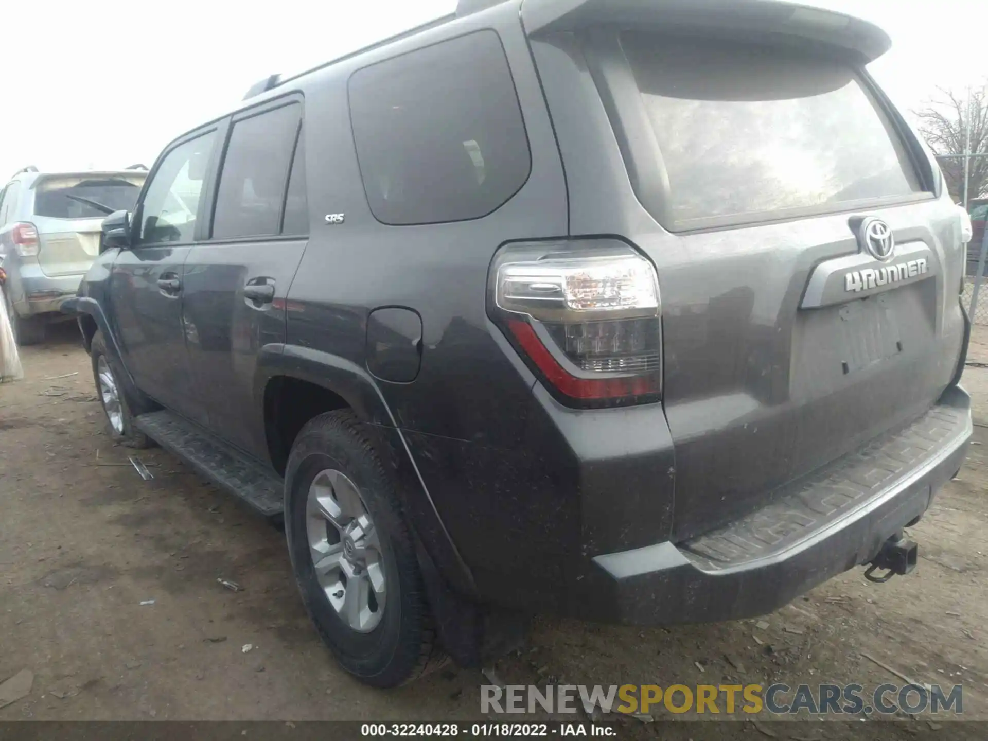 3 Photograph of a damaged car JTENU5JRXM5905600 TOYOTA 4RUNNER 2021