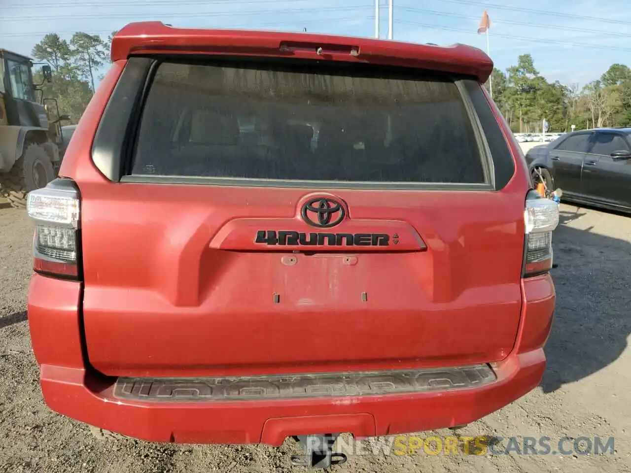 6 Photograph of a damaged car JTENU5JRXM5934904 TOYOTA 4RUNNER 2021