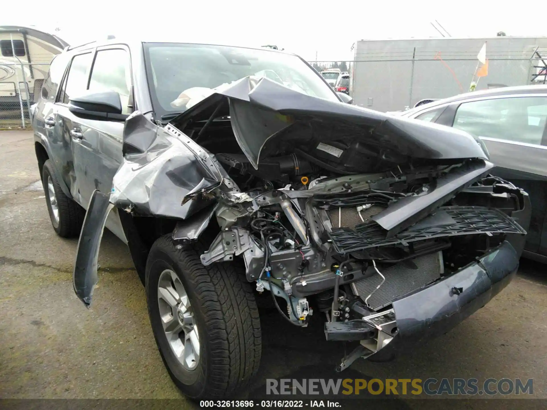 1 Photograph of a damaged car JTENU5JRXM5961438 TOYOTA 4RUNNER 2021