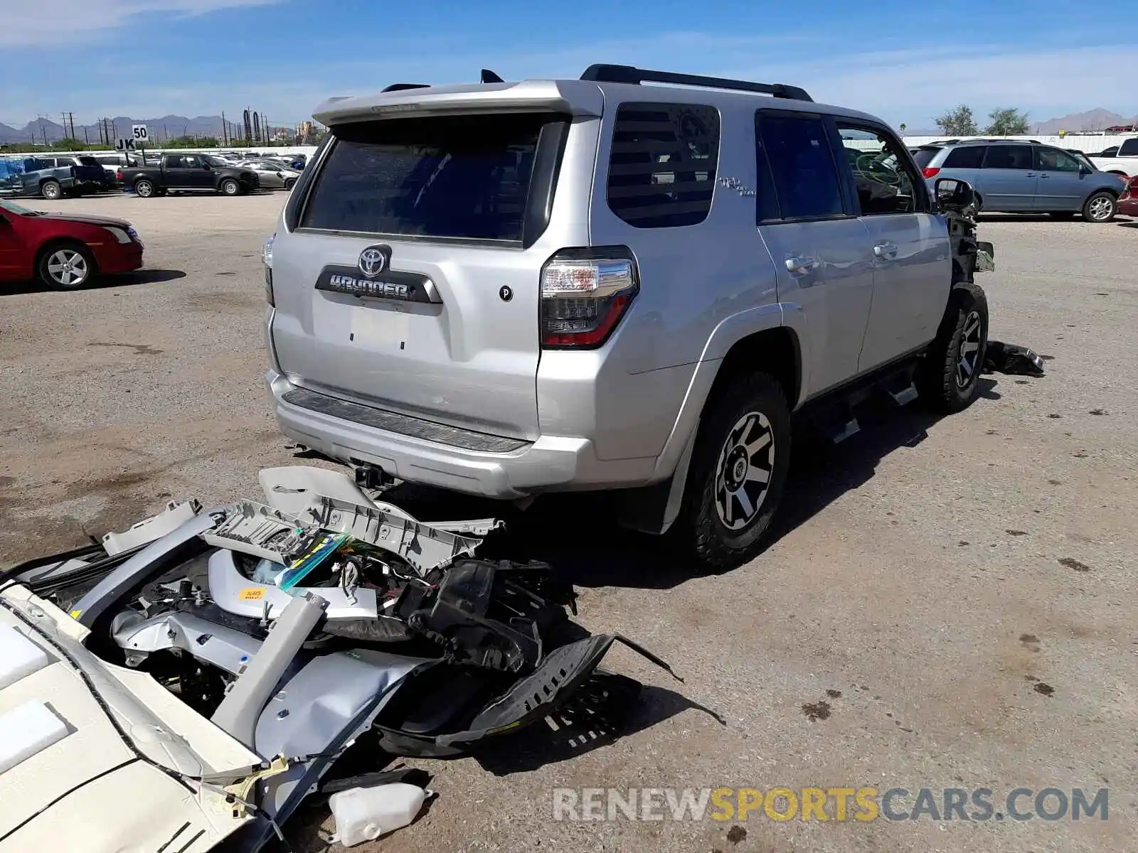 4 Photograph of a damaged car JTEPU5JR0M5847408 TOYOTA 4RUNNER 2021