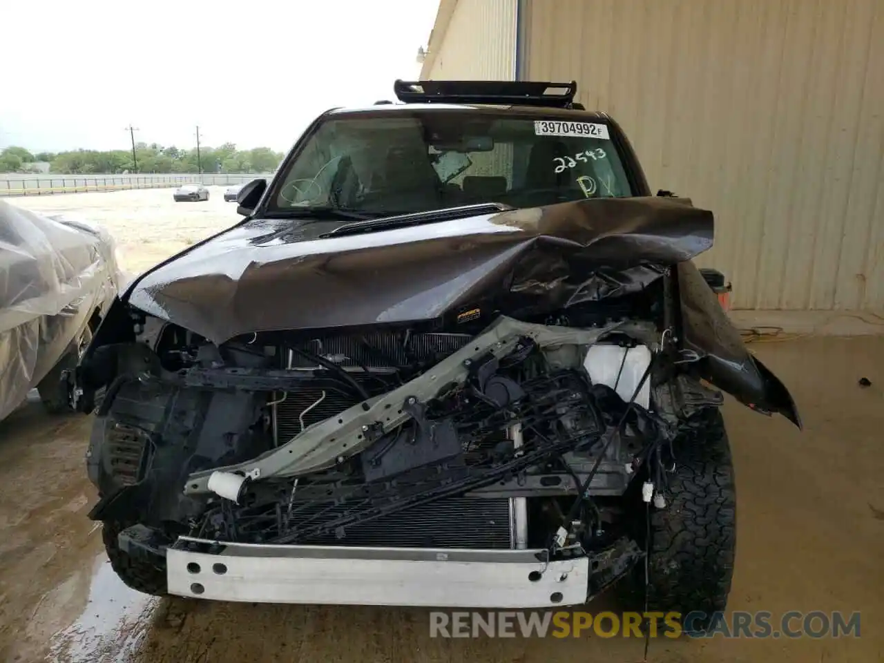 9 Photograph of a damaged car JTEPU5JR0M5859719 TOYOTA 4RUNNER 2021