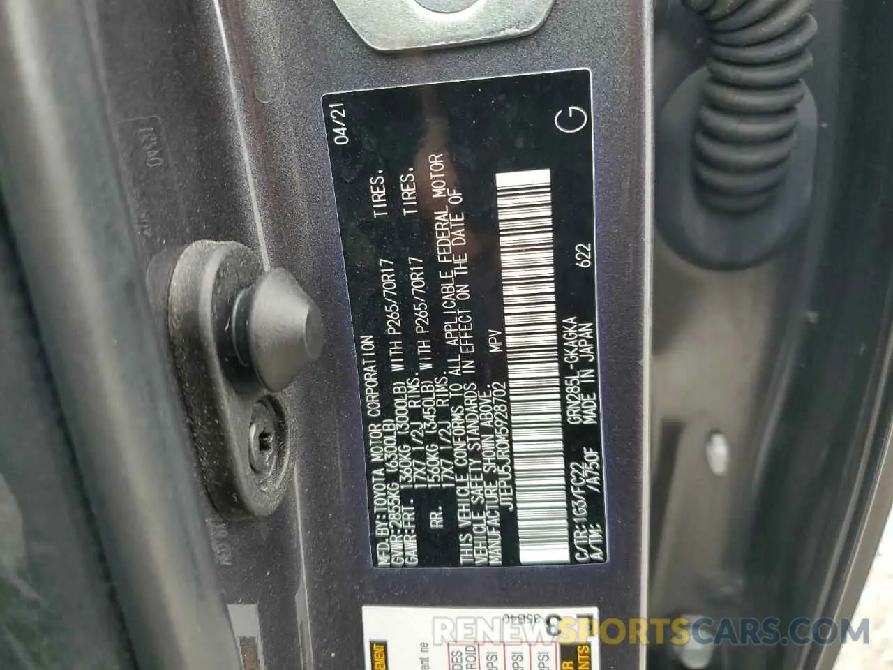 12 Photograph of a damaged car JTEPU5JR0M5928702 TOYOTA 4RUNNER 2021