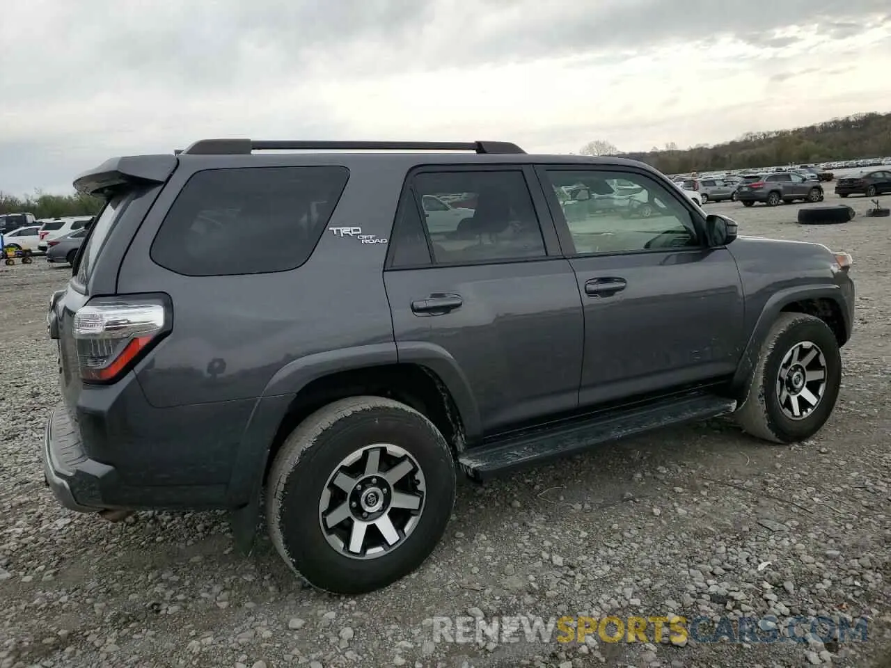 3 Photograph of a damaged car JTEPU5JR0M5928702 TOYOTA 4RUNNER 2021