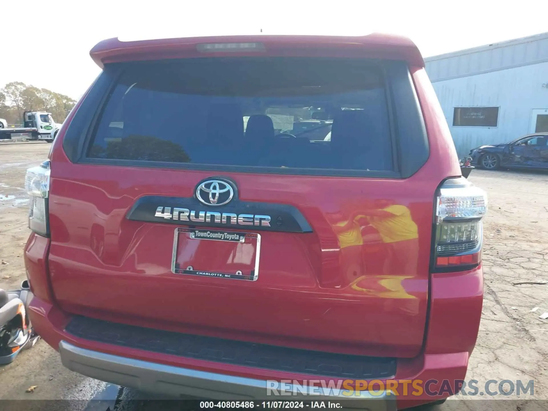 16 Photograph of a damaged car JTEPU5JR0M5929414 TOYOTA 4RUNNER 2021