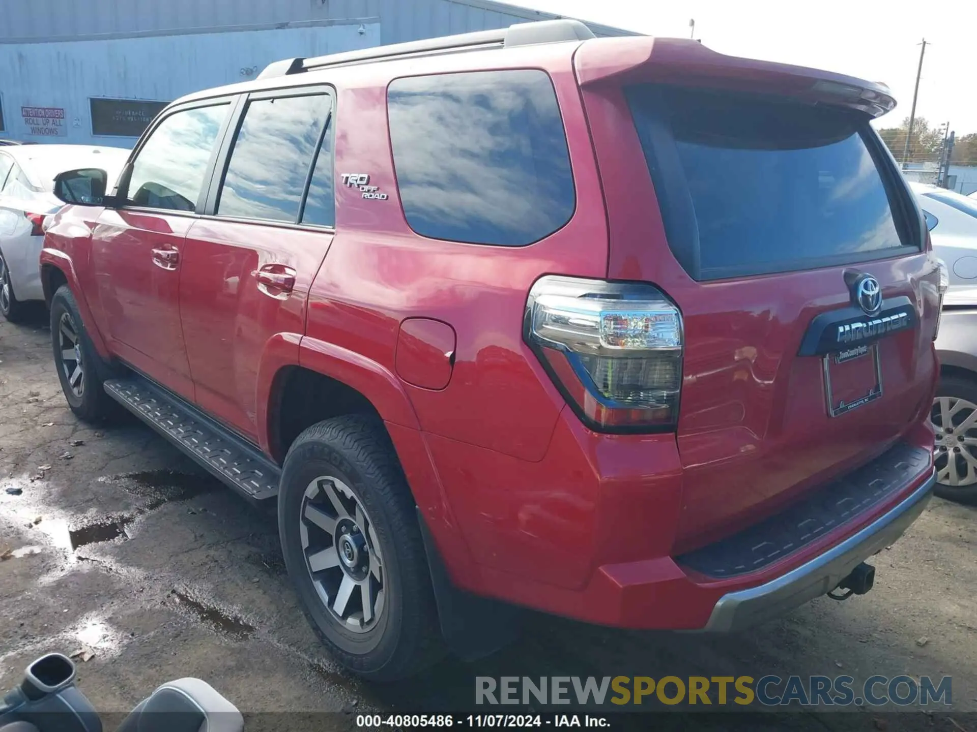 3 Photograph of a damaged car JTEPU5JR0M5929414 TOYOTA 4RUNNER 2021