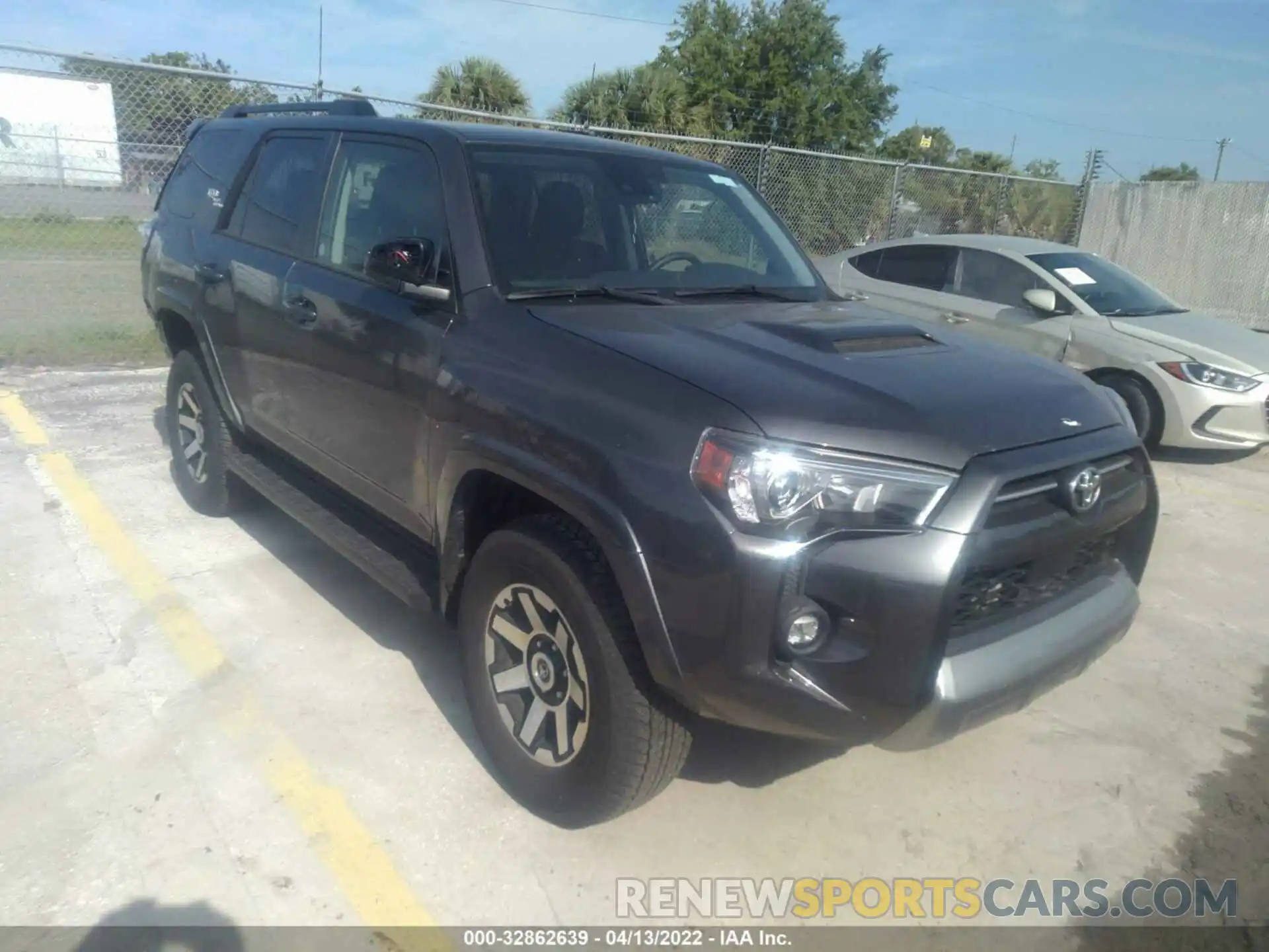 1 Photograph of a damaged car JTEPU5JR0M5930725 TOYOTA 4RUNNER 2021