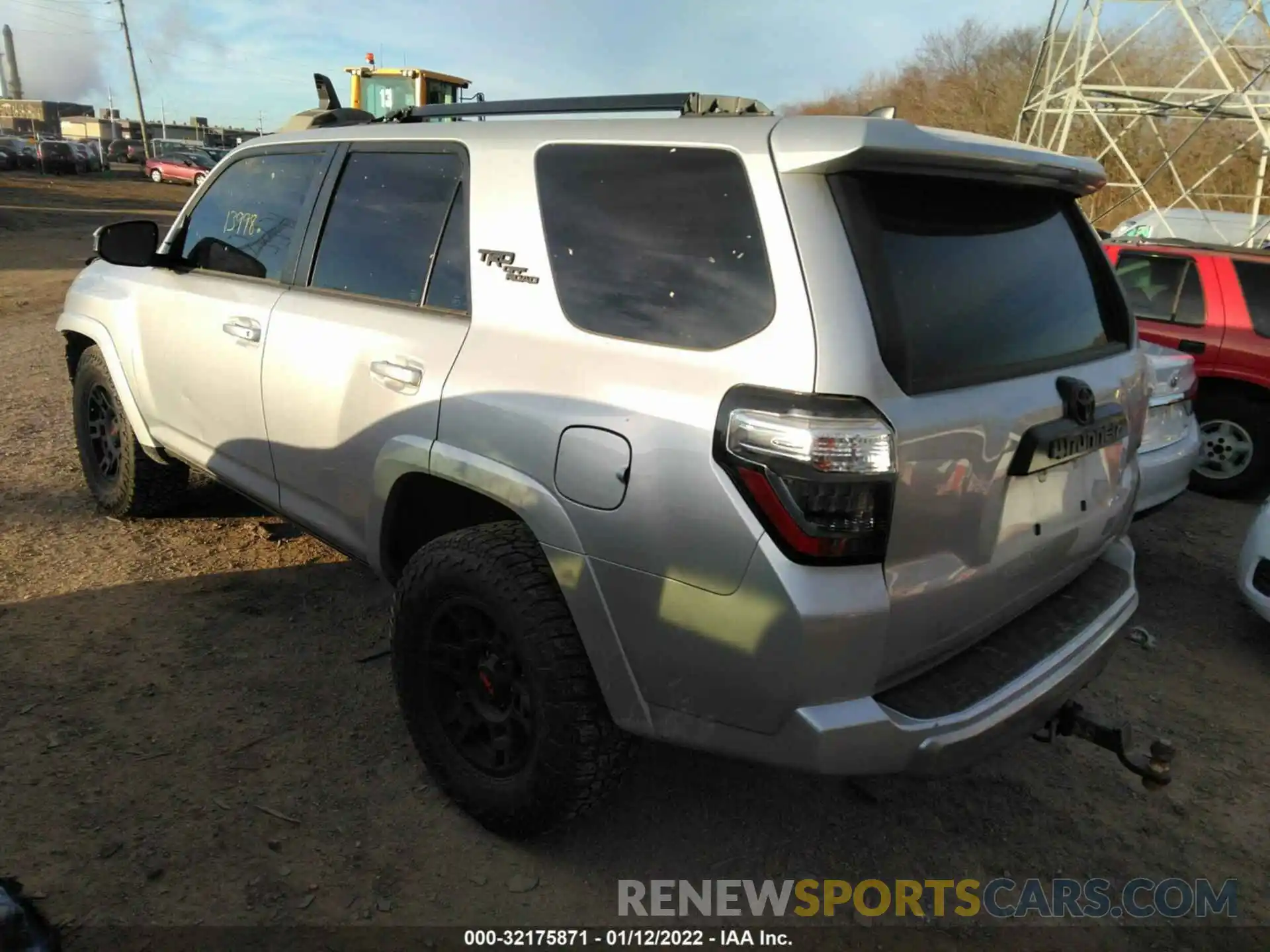 3 Photograph of a damaged car JTEPU5JR1M5948439 TOYOTA 4RUNNER 2021