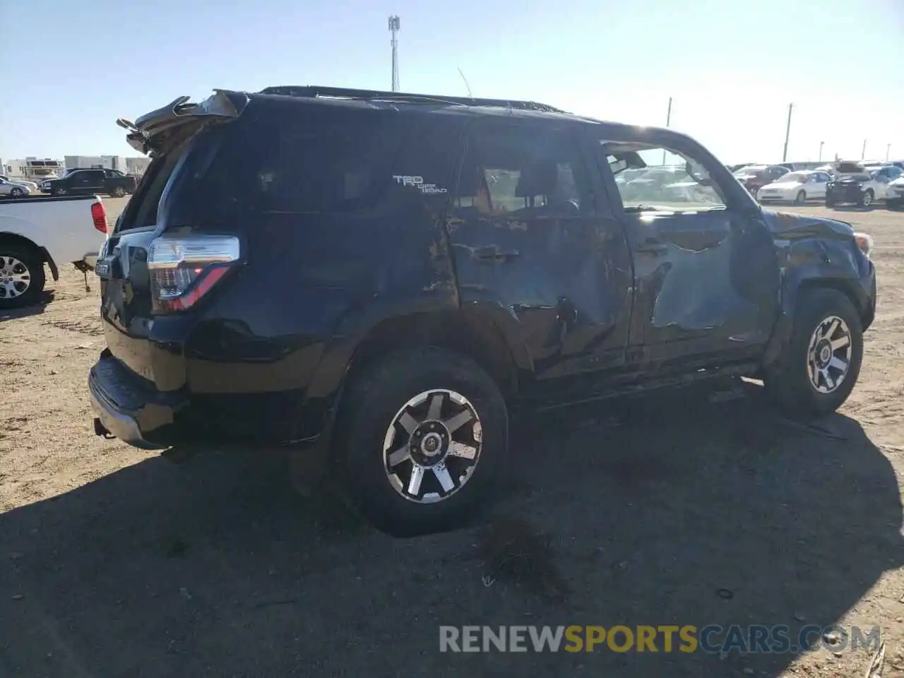 3 Photograph of a damaged car JTEPU5JR2M5873296 TOYOTA 4RUNNER 2021