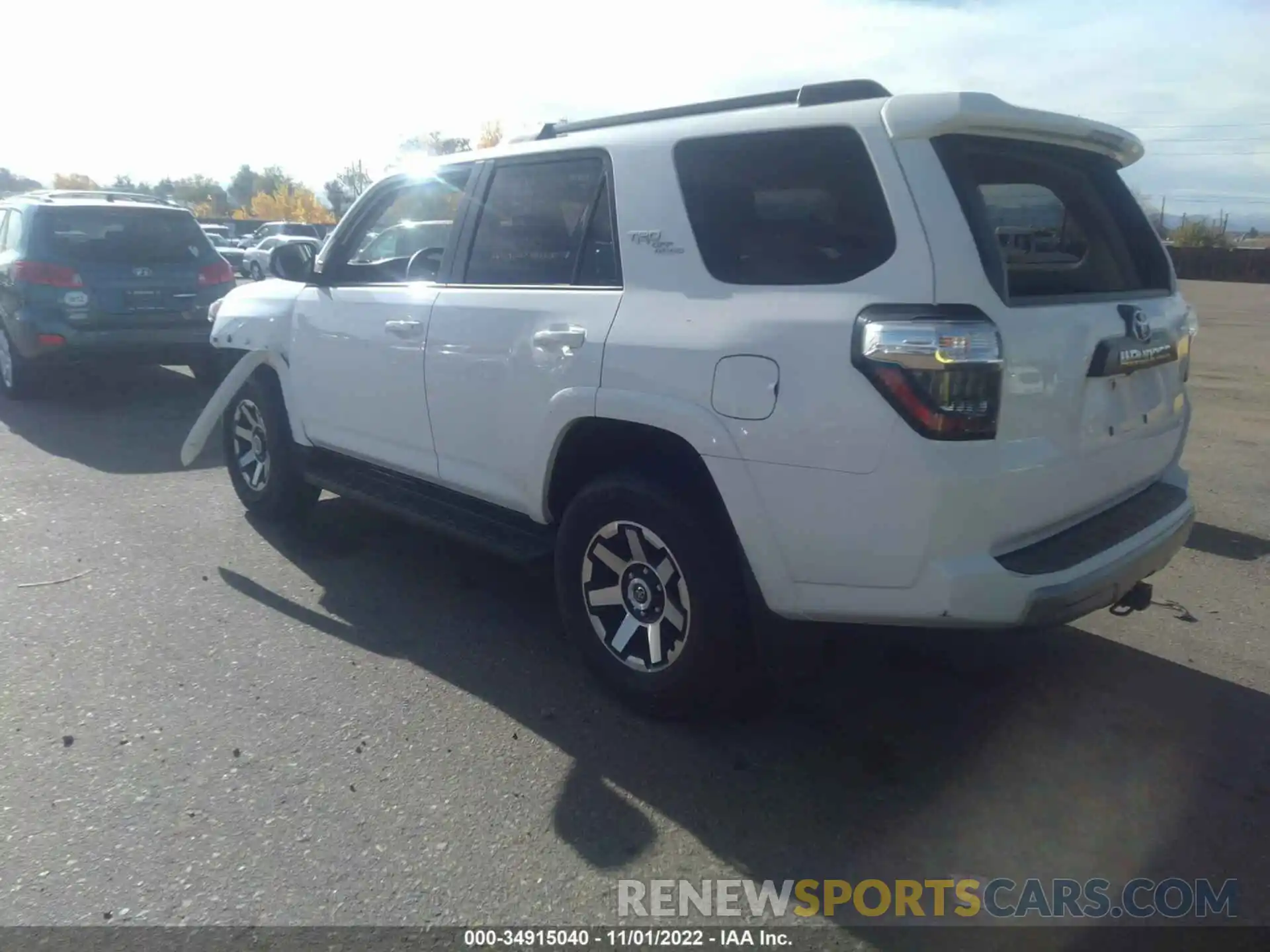 3 Photograph of a damaged car JTEPU5JR2M5929401 TOYOTA 4RUNNER 2021