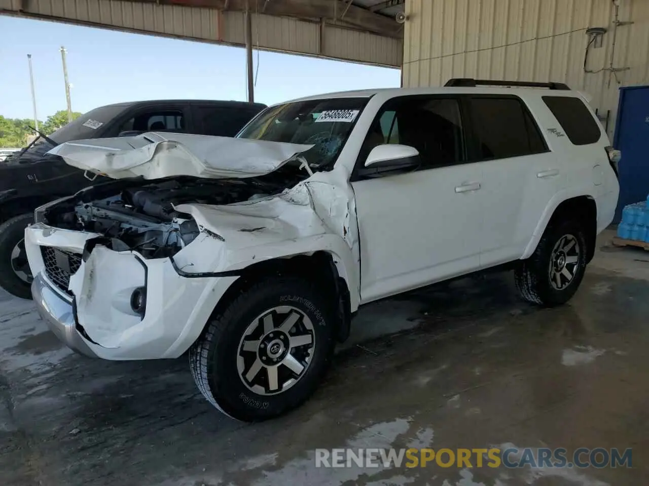 1 Photograph of a damaged car JTEPU5JR2M5963841 TOYOTA 4RUNNER 2021