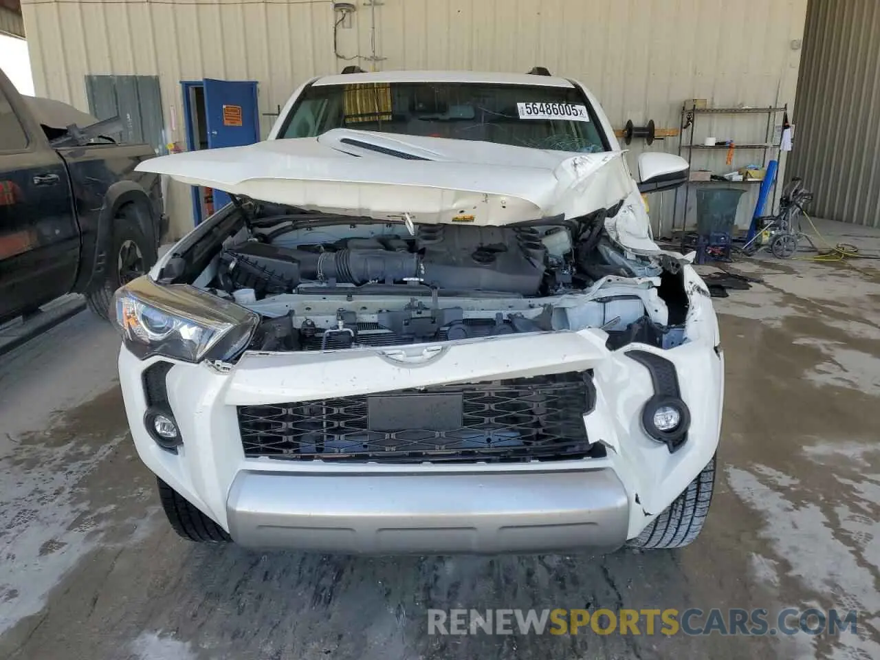 5 Photograph of a damaged car JTEPU5JR2M5963841 TOYOTA 4RUNNER 2021