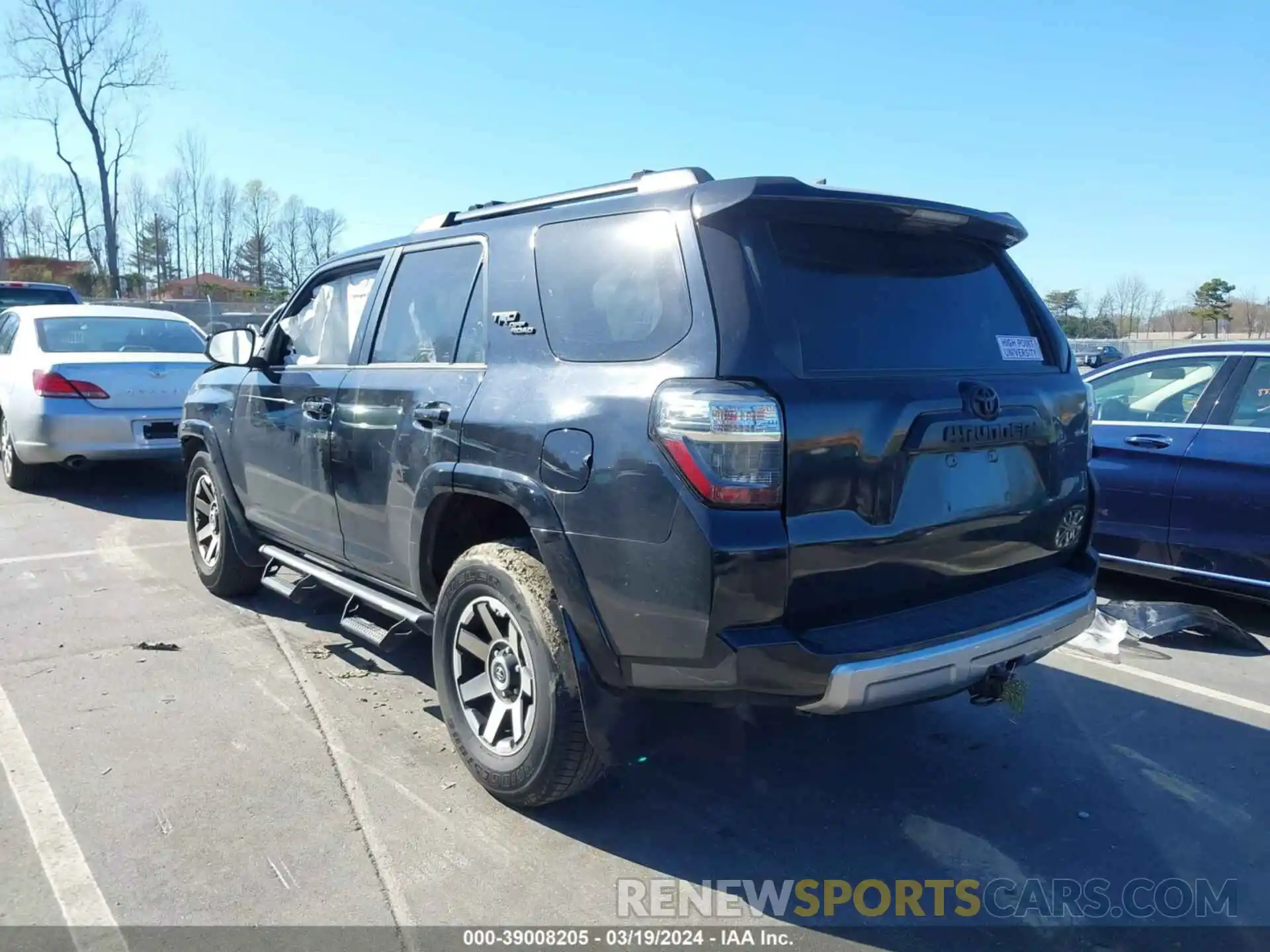 3 Photograph of a damaged car JTEPU5JR3M5963654 TOYOTA 4RUNNER 2021